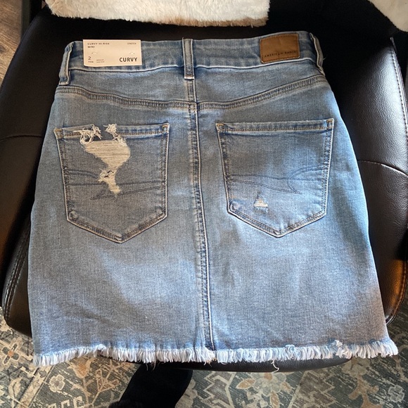 NWT Curvy High Rise Denim Skirt - Picture 2 of 4